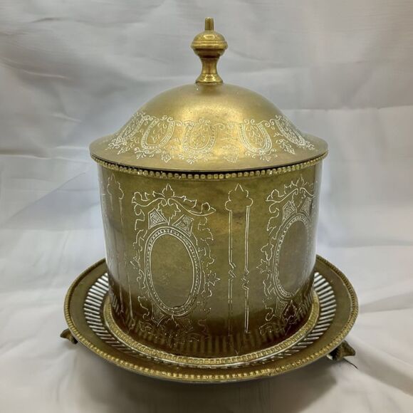 Ornate Old World Embossed Silver Plate Brass India Claw Footed Biscuit Box - Picture 1 of 14